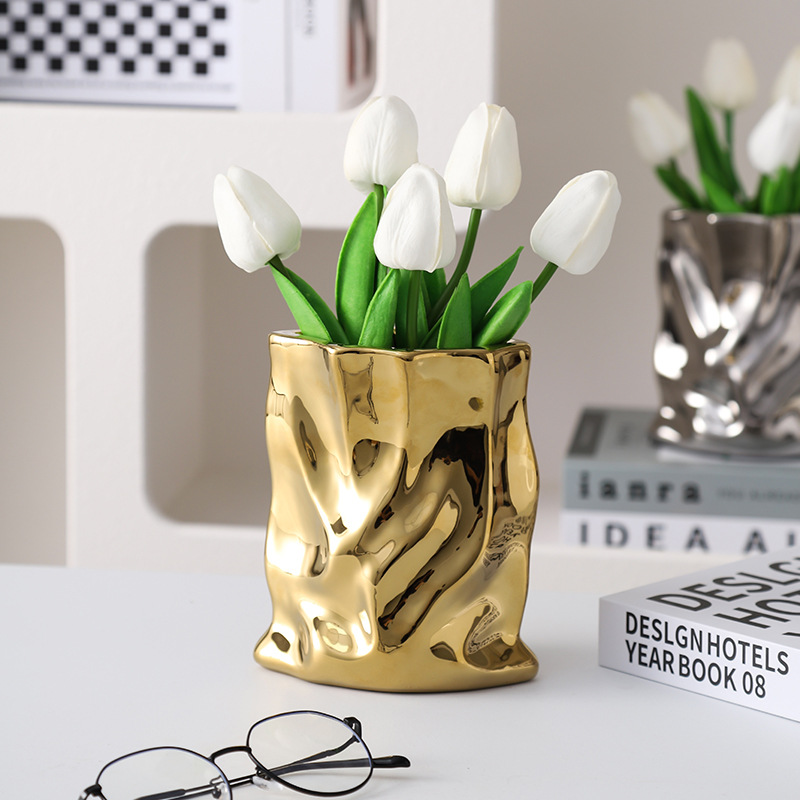 Nordic Ceramic Irregular Vase  - Home Office Form 评论和价格